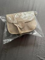 NIEUW! Damestas van echt suede, Ophalen of Verzenden, Nieuw, Bruin, Schoudertasje
