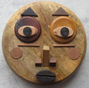 3 D schilderij gezicht 25cm doorsnede beschikbaar voor biedingen