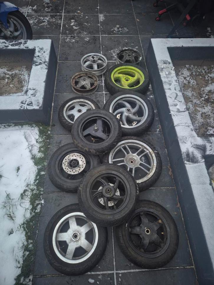 Piaggio/Peugeot velgen/wielen, Fietsen en Brommers, Scooters | Vespa, Zo goed als nieuw, Benzine, Ophalen