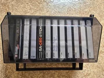 Vintage cassettehouder beschikbaar voor biedingen