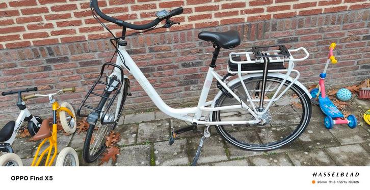 Stella Mamafiets met Nieuwe Accu, Fietsen en Brommers, Elektrische fietsen, Gebruikt, Overige merken, 55 tot 59 cm, Ophalen