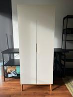 Garderobekast LINDHOLM, Huis en Inrichting, Eikenhout, Zo goed als nieuw, 150 tot 200 cm, 25 tot 50 cm