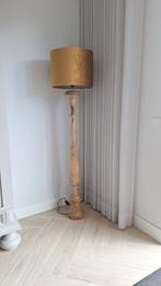 Staande lamp met gele kap, Ophalen, Gebruikt, Hout, 150 tot 200 cm