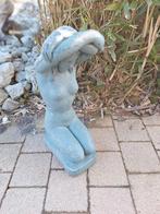Betonnen tuinbeeld van een vrouw, Tuin en Terras, Tuinbeelden, Ophalen, Gebruikt, Beton, Mensenbeeld