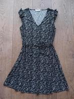 Erg leuke Mango dames meisjes jurk maat 40 L met knoopkoord, Kleding | Dames, Jurken, Mango, Zwart, Maat 42/44 (L), Ophalen of Verzenden