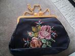 Antiek  Frans Beugeltasje Petit Point Vintage avond tasje, Ophalen of Verzenden, Dames, Petit point vintage