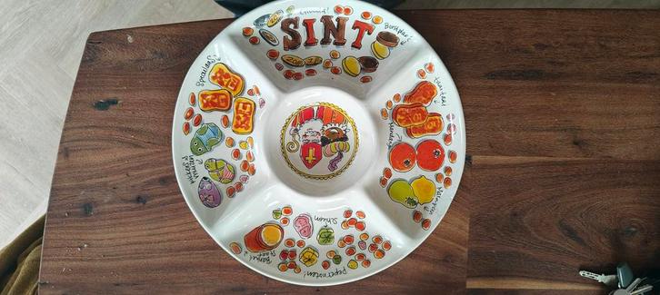 Blond  Sinterklaas Schaal (aangepaste advertentie), Huis en Inrichting, Woonaccessoires | Schalen en Manden, Gebruikt, Schaal