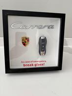Porsche Carrera keydisplay break glass in case of emmergency, Verzamelen, Verzenden, Zo goed als nieuw, Reclamebord