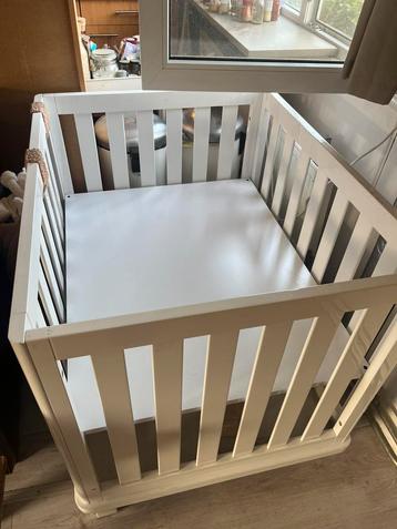 Box wit beschikbaar voor biedingen