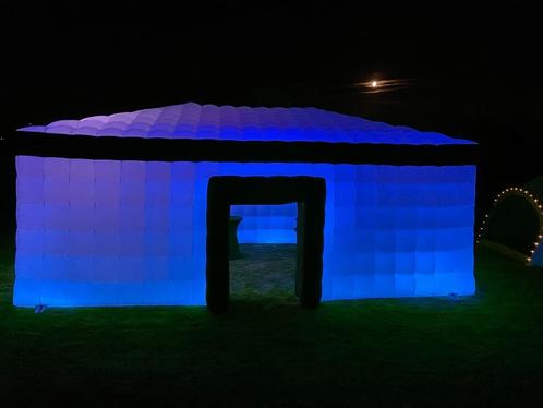 Opblaasbare discotent te huur (8,5 bij 5,5 meter), Hobby en Vrije tijd, Feestartikelen | Verhuur, Nieuw, Overige, Ophalen
