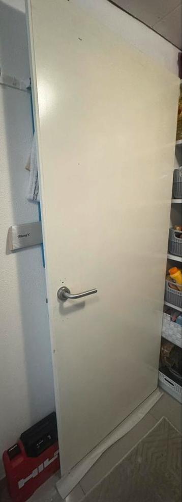 Binnendeur GRATIS beschikbaar voor biedingen