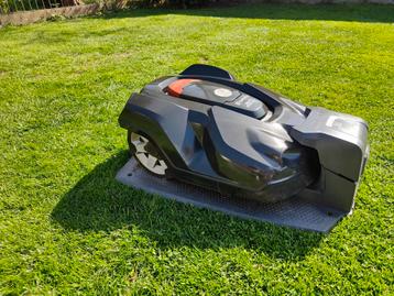 Husqvarna 330x 3000m2 beschikbaar voor biedingen