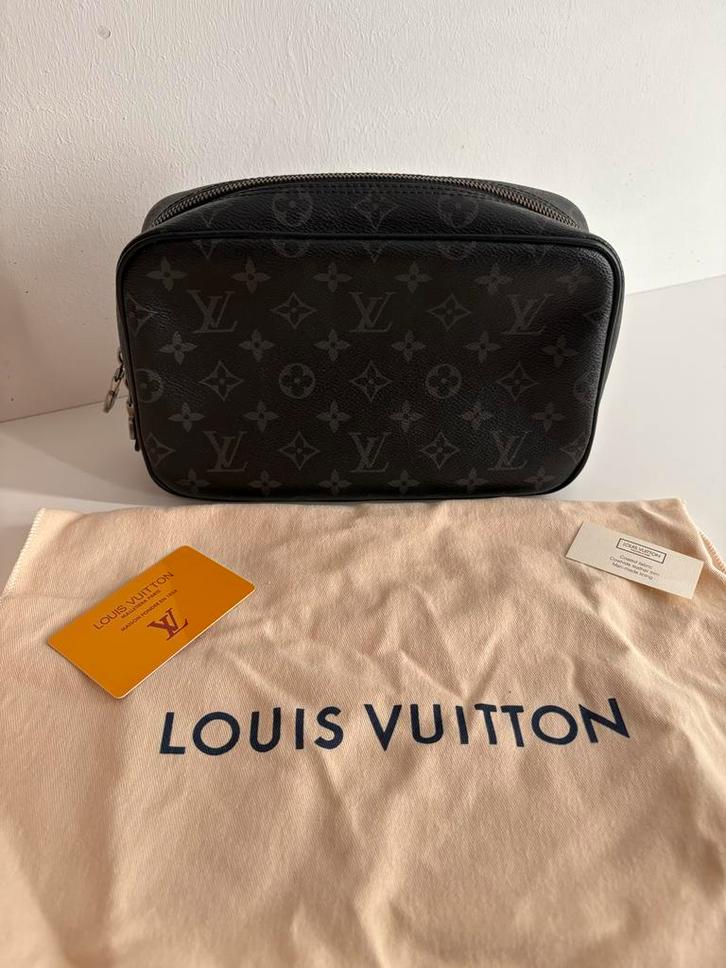 Louis Vuitton Toilettas PM, Sieraden, Tassen en Uiterlijk, Toilettassen, Zo goed als nieuw, Heer, Zwart, Ophalen of Verzenden