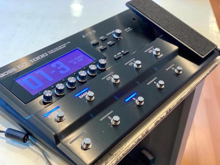 Boss GT-1000, Muziek en Instrumenten, Effecten, Zo goed als nieuw, Multi-effect, Ophalen of Verzenden