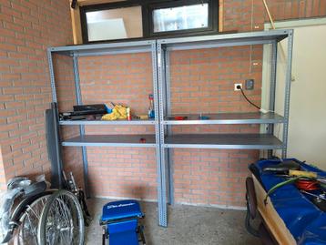 Twee Stalen stellingen van de Hornbach beschikbaar voor biedingen
