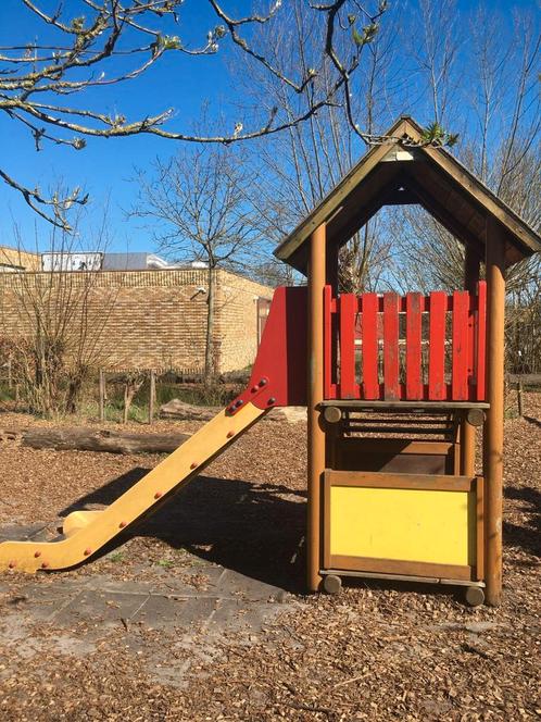 Speeltoestellen van schoolplein super en veilig speelplezier, Kinderen en Baby's, Speelgoed | Buiten | Speeltoestellen, Zo goed als nieuw
