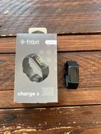 Fitbit Charge 5 | Smartwatch | Google | Fitbit | Zwart, Sieraden, Tassen en Uiterlijk, Smartwatches, Gebruikt, Zwart, Fitbit, Waterdicht