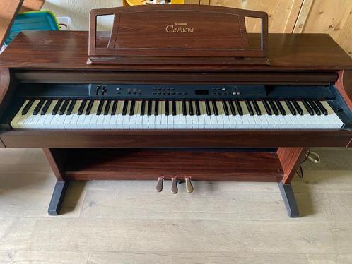 Clavinova CLP-860, gratis af te halen, Muziek en Instrumenten, Piano's, Gebruikt, Piano, Overige kleuren, Ophalen
