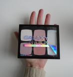 Catrice Galaxy in a box holographic glow palette ~NIEUW~, Overige kleuren, Nieuw, Make-up, Verzenden