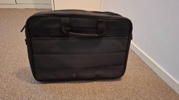 laptoptas beschikbaar voor biedingen