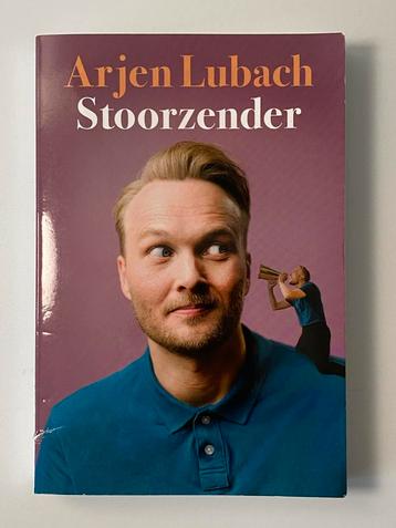 Stoorzender - Arjen Lubach (Zo goed als nieuw) beschikbaar voor biedingen