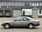 Mercedes-Benz 200-500 (W124) 200, Auto's, Oldtimers, Automaat, Achterwielaandrijving, Mercedes-Benz, Bedrijf