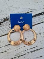 Biba oorbellen rond goud beige 4 euro pp nieuw, Sieraden, Tassen en Uiterlijk, Oorbellen, Overige materialen, Hangers, Nieuw, Ophalen of Verzenden