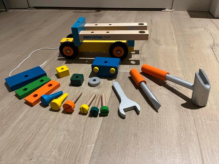 Bricokids by Janod | Trekfiguur Vrachtwagen met Gereedschap, Kinderen en Baby's, Speelgoed | Houten speelgoed, Zo goed als nieuw
