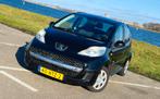 Peugeot 107 Millesim 200 – 40-NTZ-2 – Eerste eigenaar – APK, Auto's, Voorwielaandrijving, Euro 5, Stof, Zwart