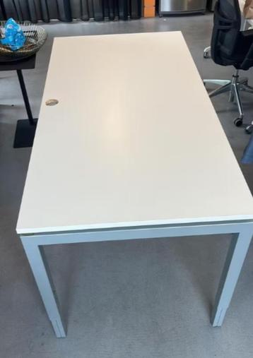 Wit bureau – meerdere beschikbaar 