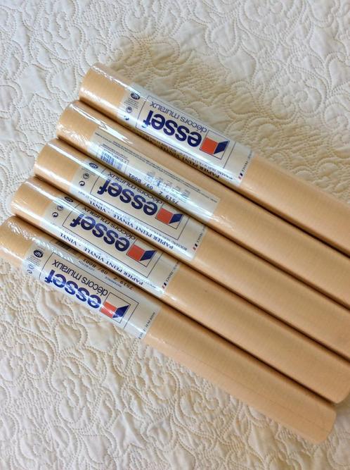 5 rollen behang (zalm-kleur) + gladstrijker, Huis en Inrichting, Stoffering | Behang, Oranje, 10 tot 25 m², Ophalen of Verzenden