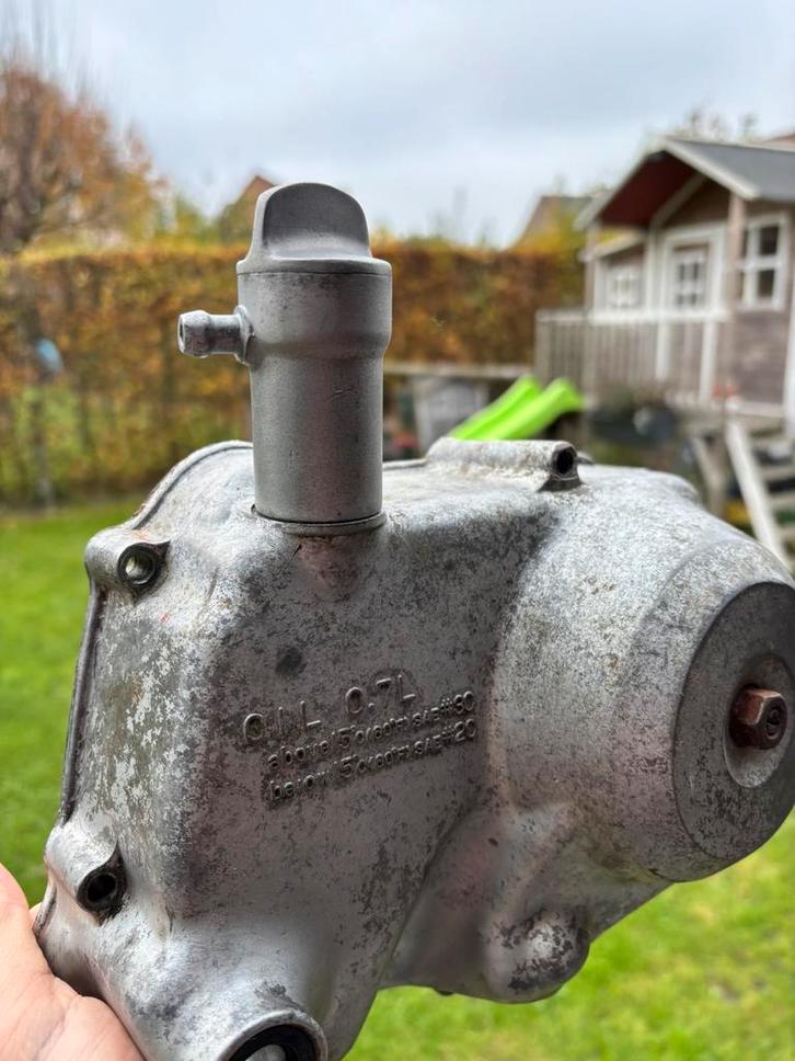 Honda C310 ontluchting, Fietsen en Brommers, Brommeronderdelen | Algemeen, Blok, Ophalen of Verzenden