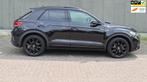 Volkswagen T-Roc 1.5 TSI R-Line Business+, Auto's, 65 €/maand, 4 cilinders, 150 pk, Zwart