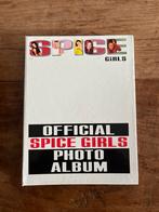 Spice Girls Foto Album - Officieel!, Ophalen of Verzenden, Zo goed als nieuw, Foto of Kaart, Gesigneerd