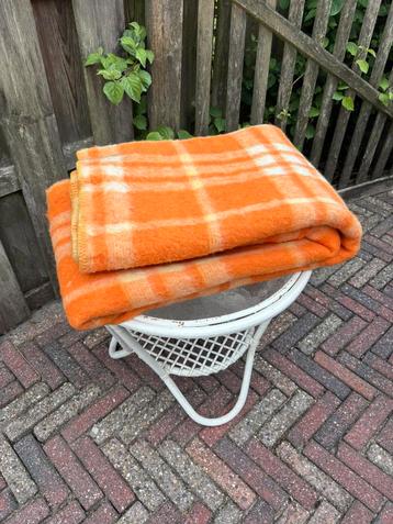 Prachtige vintage wollen deken beschikbaar voor biedingen