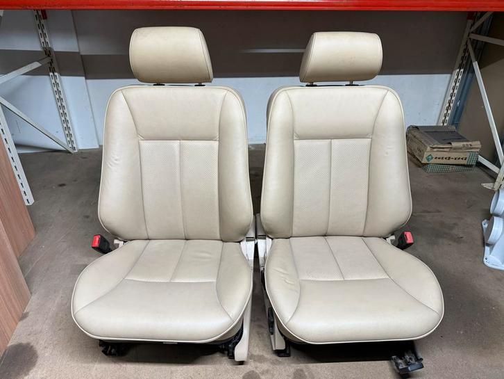 Mercedes w210 bijna nieuwe E klasse, Auto-onderdelen, Interieur en Bekleding, Nieuw, Ophalen