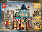 LEGO 31105 Woonhuis en Speelgoedwinkel 3-in-1 - SEALED, Ophalen of Verzenden, Nieuw, Complete set, Lego