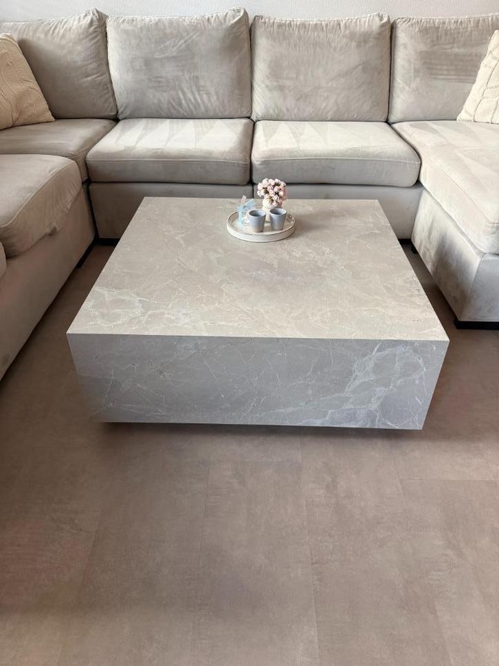 Luxe marmerlook salontafel – (nieuwstaat), Huis en Inrichting, Tafels | Salontafels, Zo goed als nieuw, Minder dan 50 cm, 50 tot 100 cm