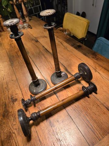 4 Metalen Kandelaars met Leren Bekleding - 50cm