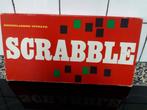 SCRABBLE MET HOUTEN LETTERS EN 4 HOUTEN PLANKJES, Hobby en Vrije tijd, Gezelschapsspellen | Bordspellen, Ophalen of Verzenden