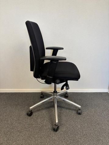 Bureaustoelen Timlip 1B-S, smalle armleggers , stof zwart beschikbaar voor biedingen