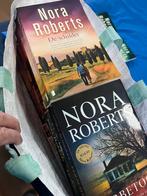 Boodschappentas met romans van Nora Roberts, Ophalen of Verzenden, Gelezen