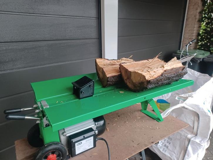 TE HUUR 7 ton kloofmachine, Tuin en Terras, Kloofmachines, Zo goed als nieuw, Liggend, Elektrisch, Ophalen