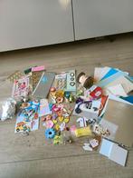 Scrapbook en kaarten materiaal, embelishments,lint, bloemen, Ophalen of Verzenden, Zo goed als nieuw, Versiering of Embellishment