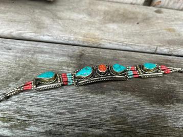 Prachtige Tibetaans zilveren armband met Turkoois en Koraal. beschikbaar voor biedingen