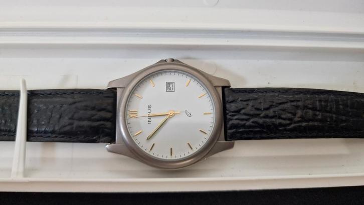 Indus Quartz Horloge - stijlvol en tijdloos zeer goede staat, Sieraden, Tassen en Uiterlijk, Horloges | Heren, Gebruikt, Polshorloge