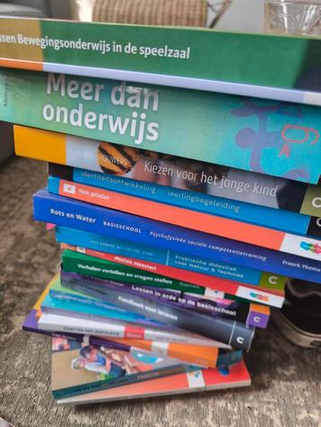 Pabo boeken: Natuur, Onderzoek, Logopedie beschikbaar voor biedingen