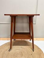 Vintage bijzettafel teakfineer retro mid century tafeltje, Huis en Inrichting, Tafels | Bijzettafels, Vintage, Ophalen of Verzenden