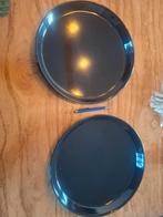 Twee zwarte ovenplaten rond, Ophalen of Verzenden, Gebruikt, Rond, Metaal