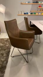 Eetkamerstoel. Label. Chief, Huis en Inrichting, Stoelen, Ophalen, Zo goed als nieuw